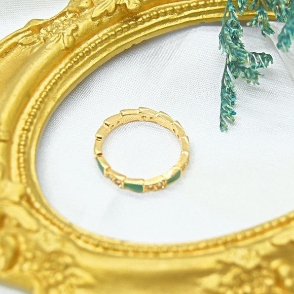 Gold Snake Scale Ring - Picture 5 of 5